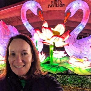 Meet your Posher, Leslie